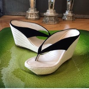 Black velvet strap, wedge flip-flops